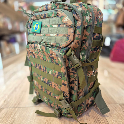 Mochila Tática Camuflada 50L com Bolsos Externos Trilha, Viagem e Uso Diário