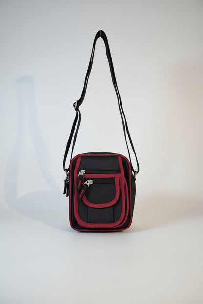 Necessaire Masculina Trail com Alça e Bolsos Frontais