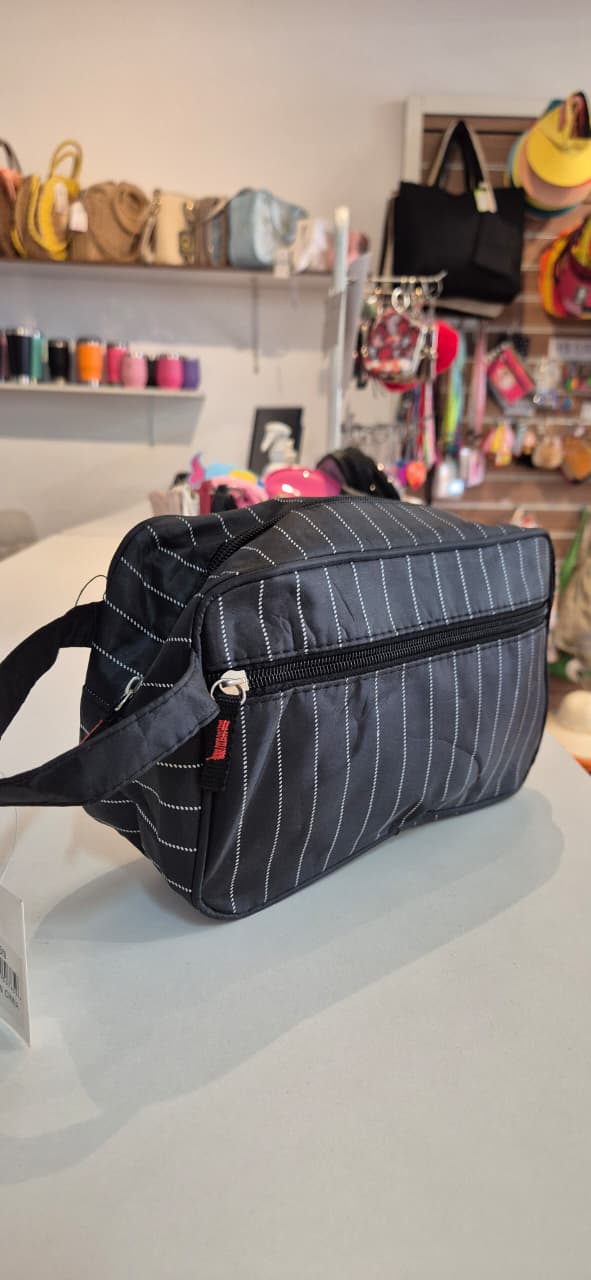Necessaire Masculina Voyage Listrada com Zíper